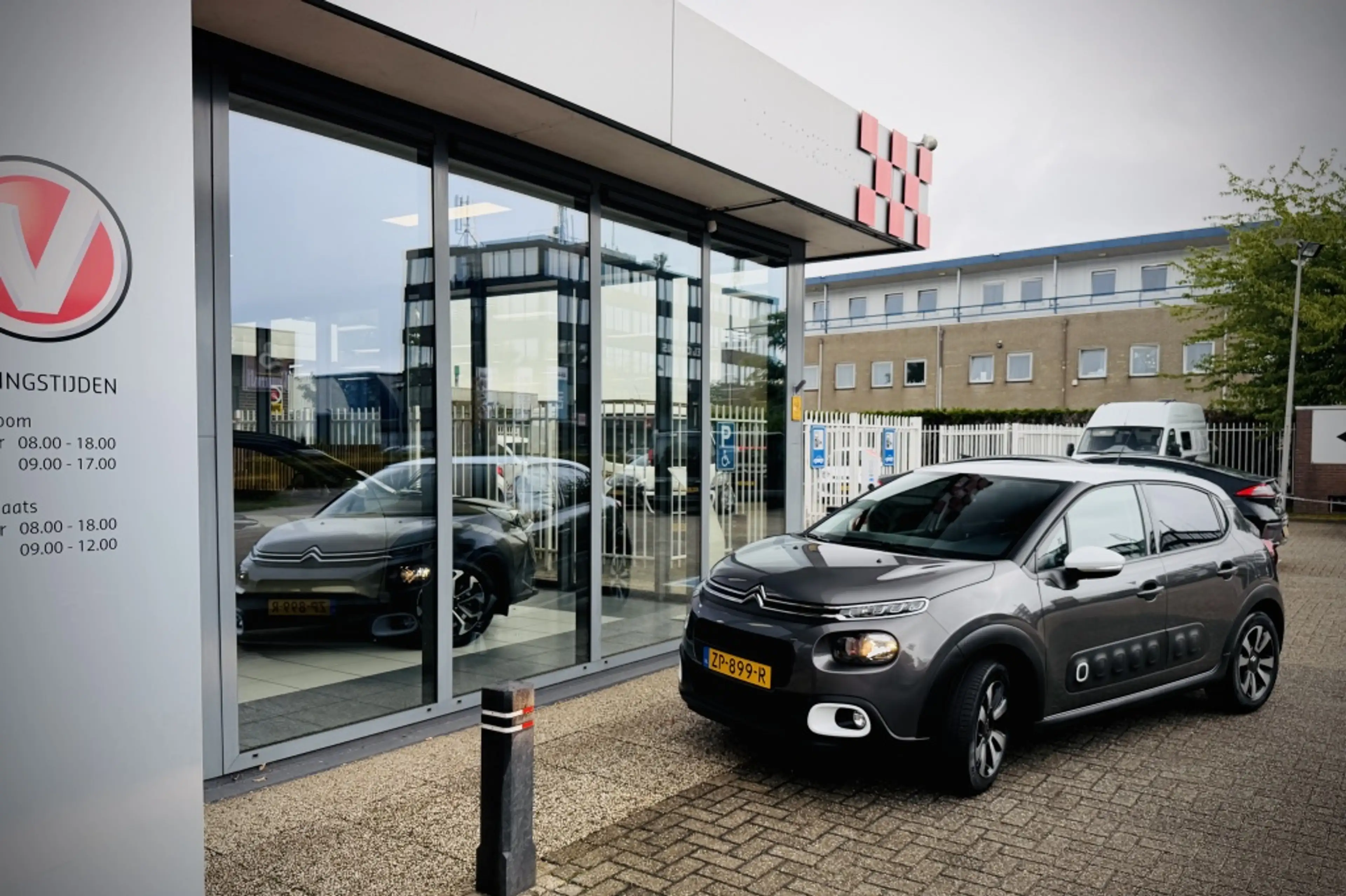 Citroen C3 1.2 Shine | CAMERA | CLIMA | CARPLAY + ANDROID — photo 6