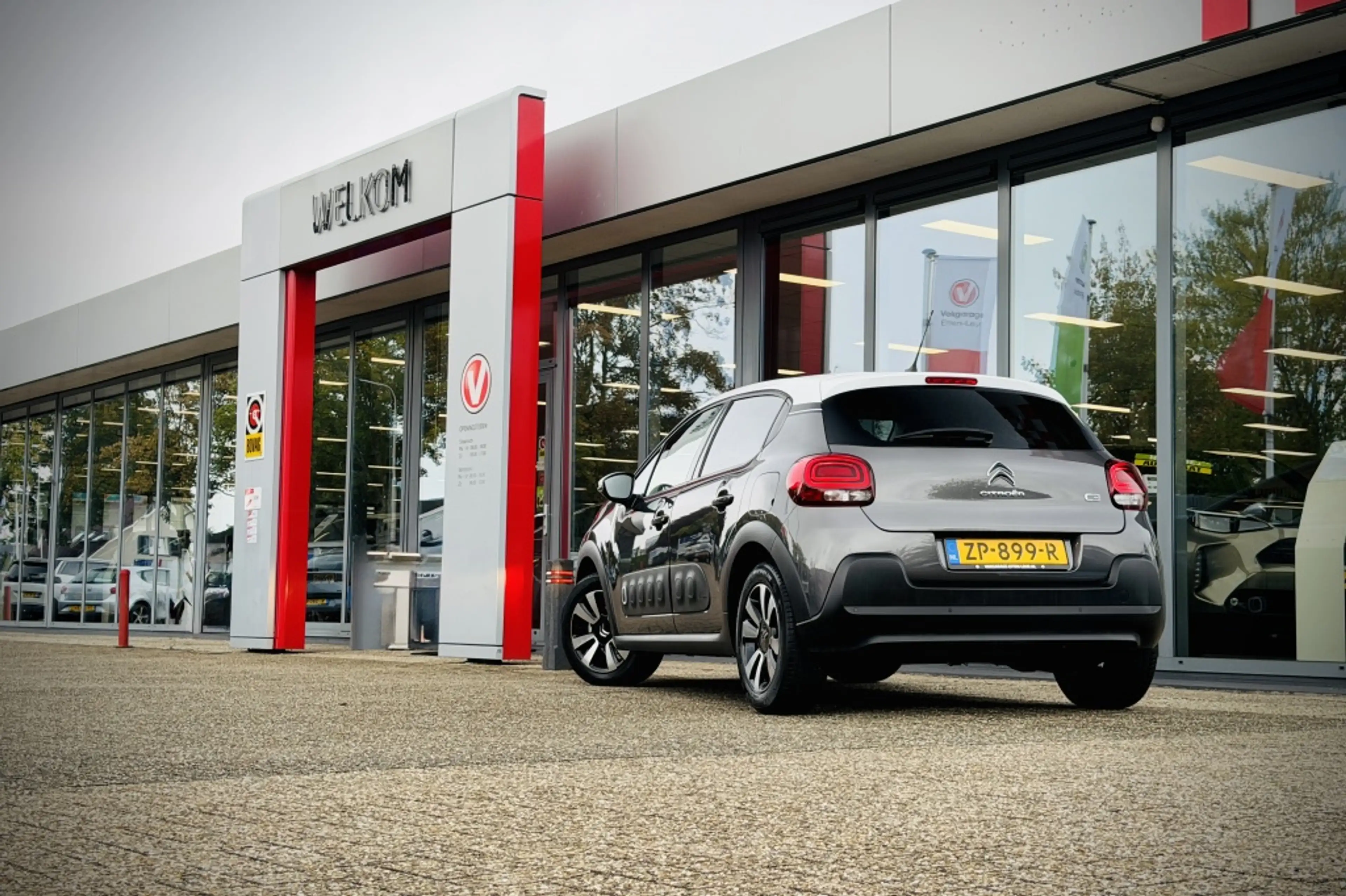 Citroen C3 1.2 Shine | CAMERA | CLIMA | CARPLAY + ANDROID — photo 9