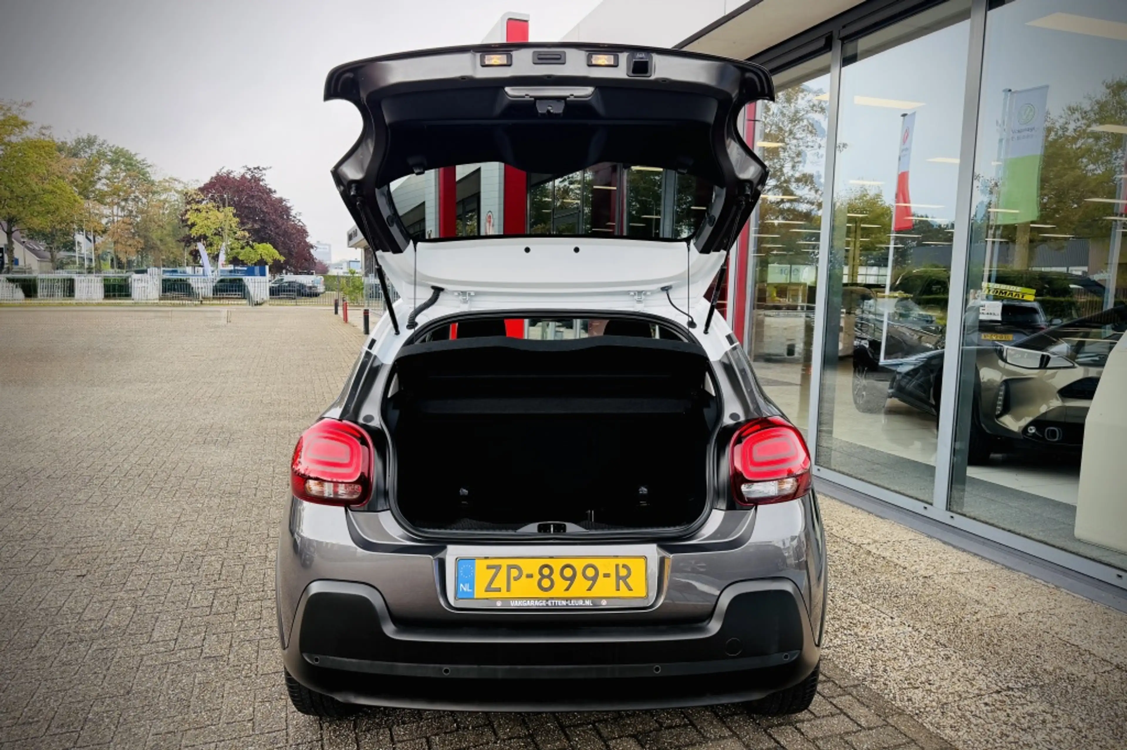 Citroen C3 1.2 Shine | CAMERA | CLIMA | CARPLAY + ANDROID — photo 12