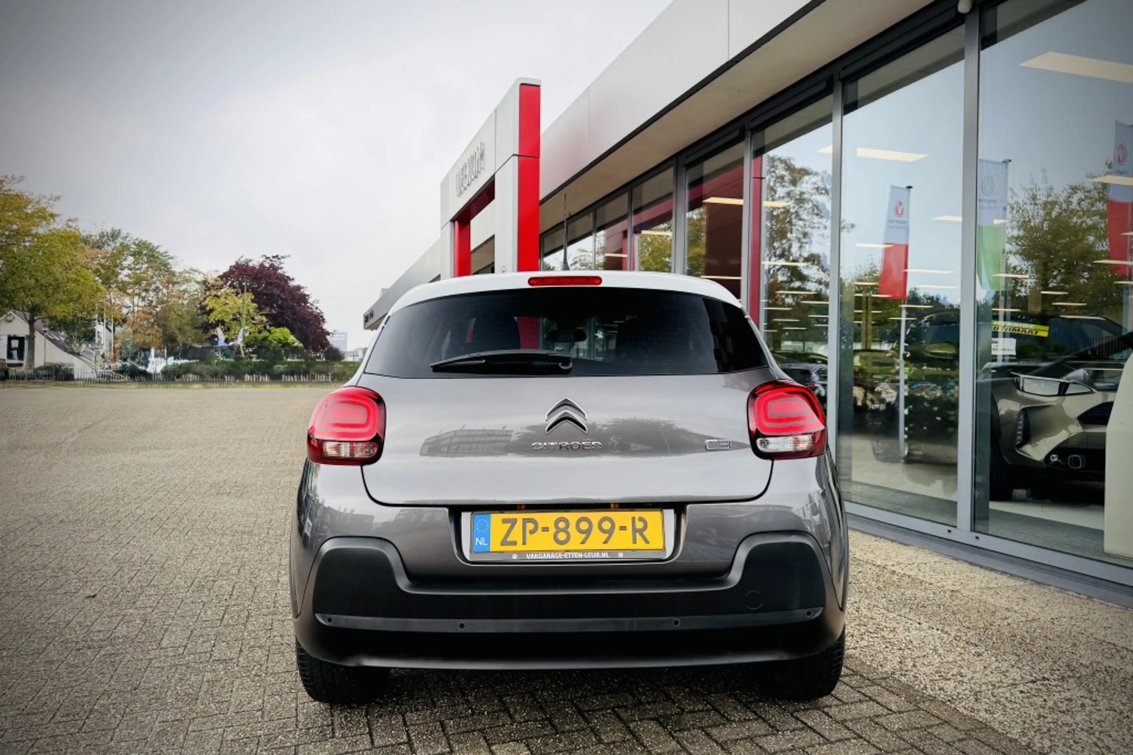Citroen C3 1.2 Shine | CAMERA | CLIMA | CARPLAY + ANDROID — photo 11