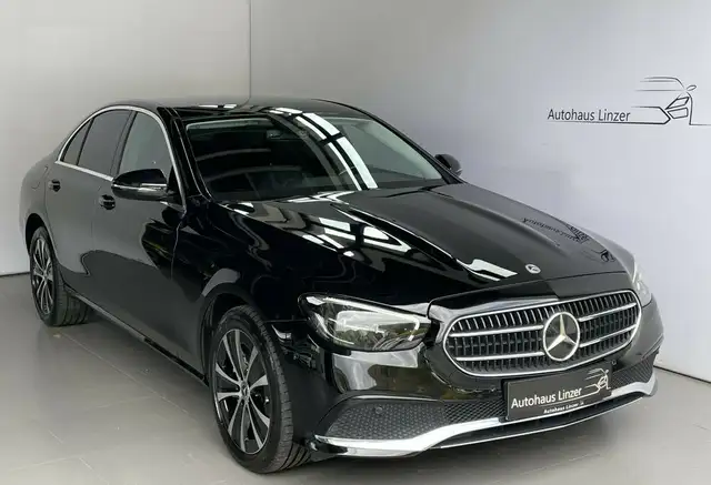 Mercedes-Benz E 300 de 4x4 *LED*StHz*AmbienteB*Kamera*Sportsitze*
