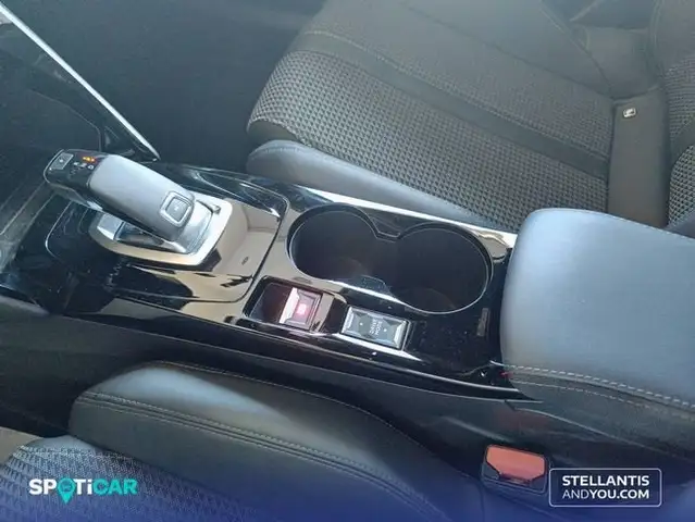 Peugeot 2008 view 22