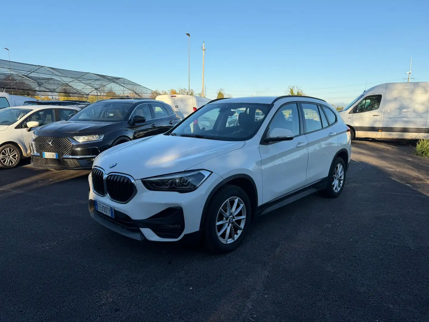 BMW X1 X1 F48 2019 sdrive16d Business Advantage-FZ490TY Blanc - 2