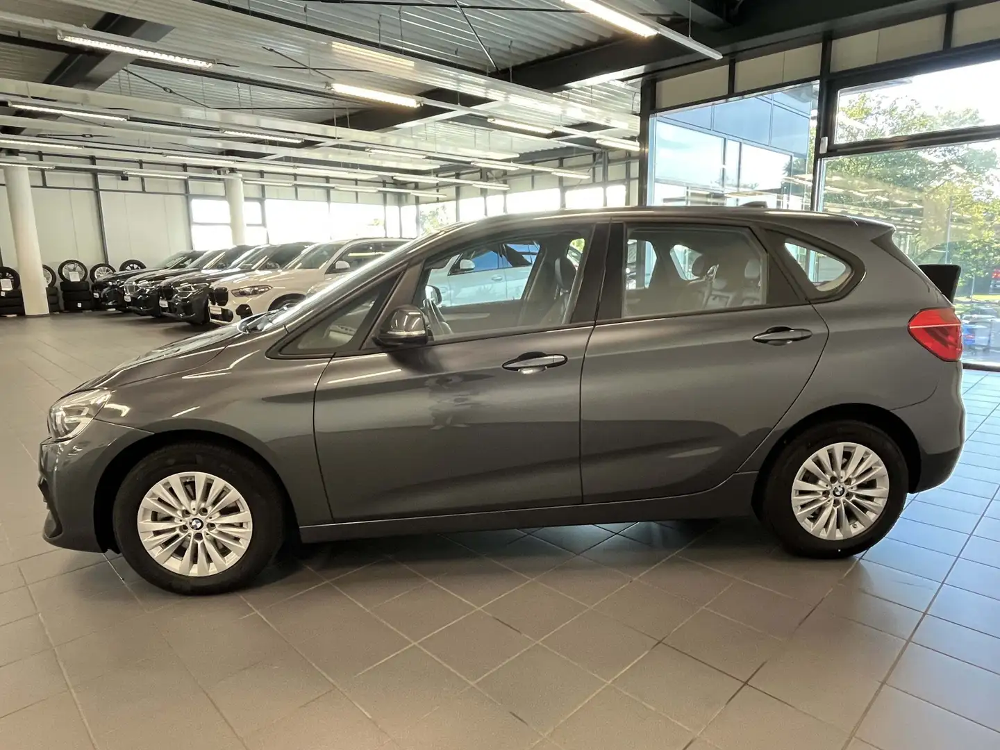 BMW 218 d xDrive Active Tourer NAVI PDC V+H DAB Sitzheiz. Gris - 2