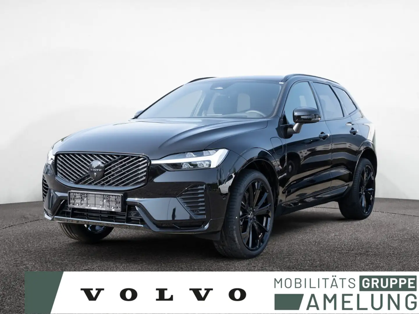 Volvo XC60 T8 AWD Plus Black Edition Plug-In 360° Zwart - 1