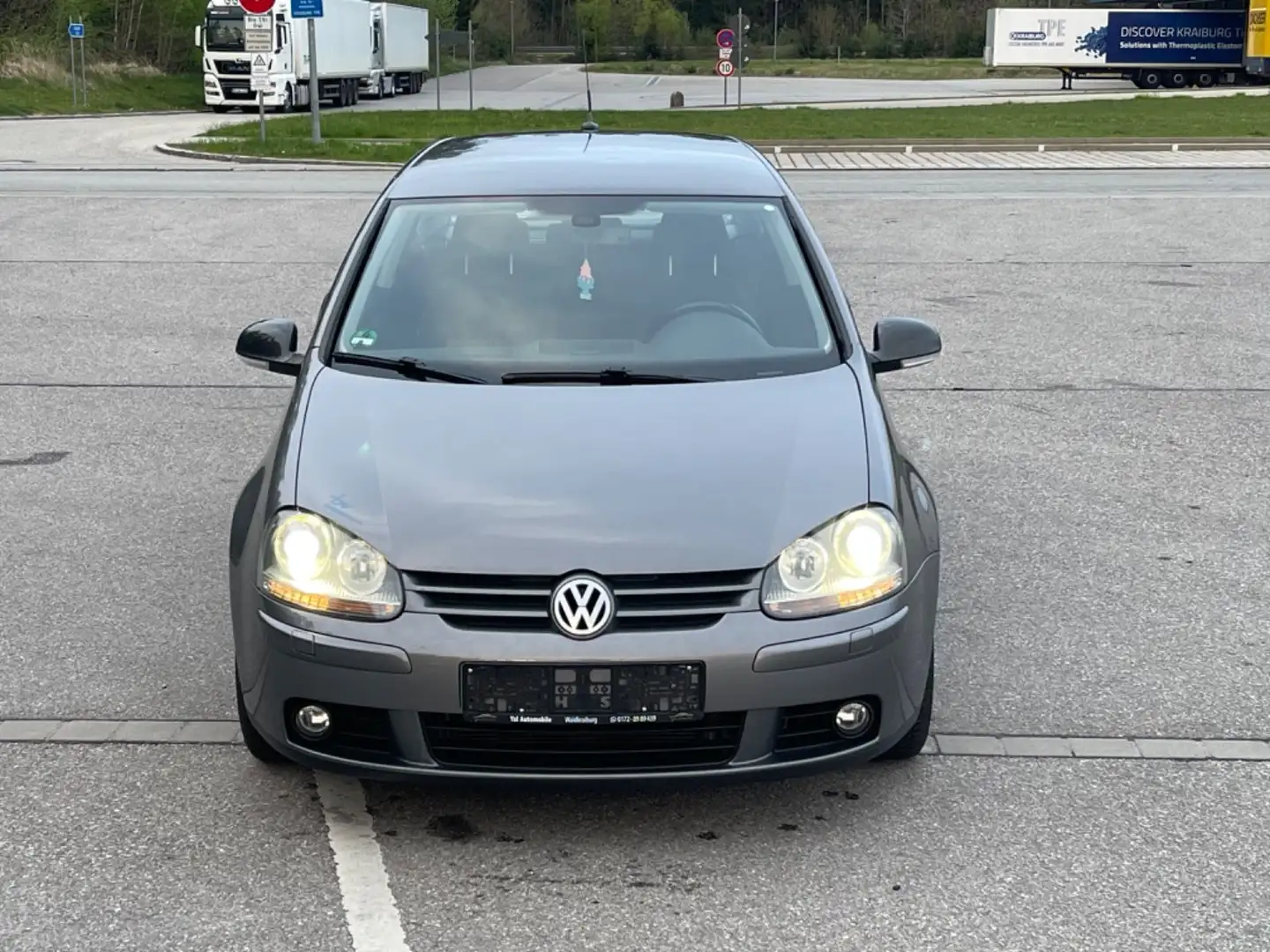 Volkswagen Golf 2.0 TDI, Trendline, TÜV NEU, Xenon, Navi, Grau - 2
