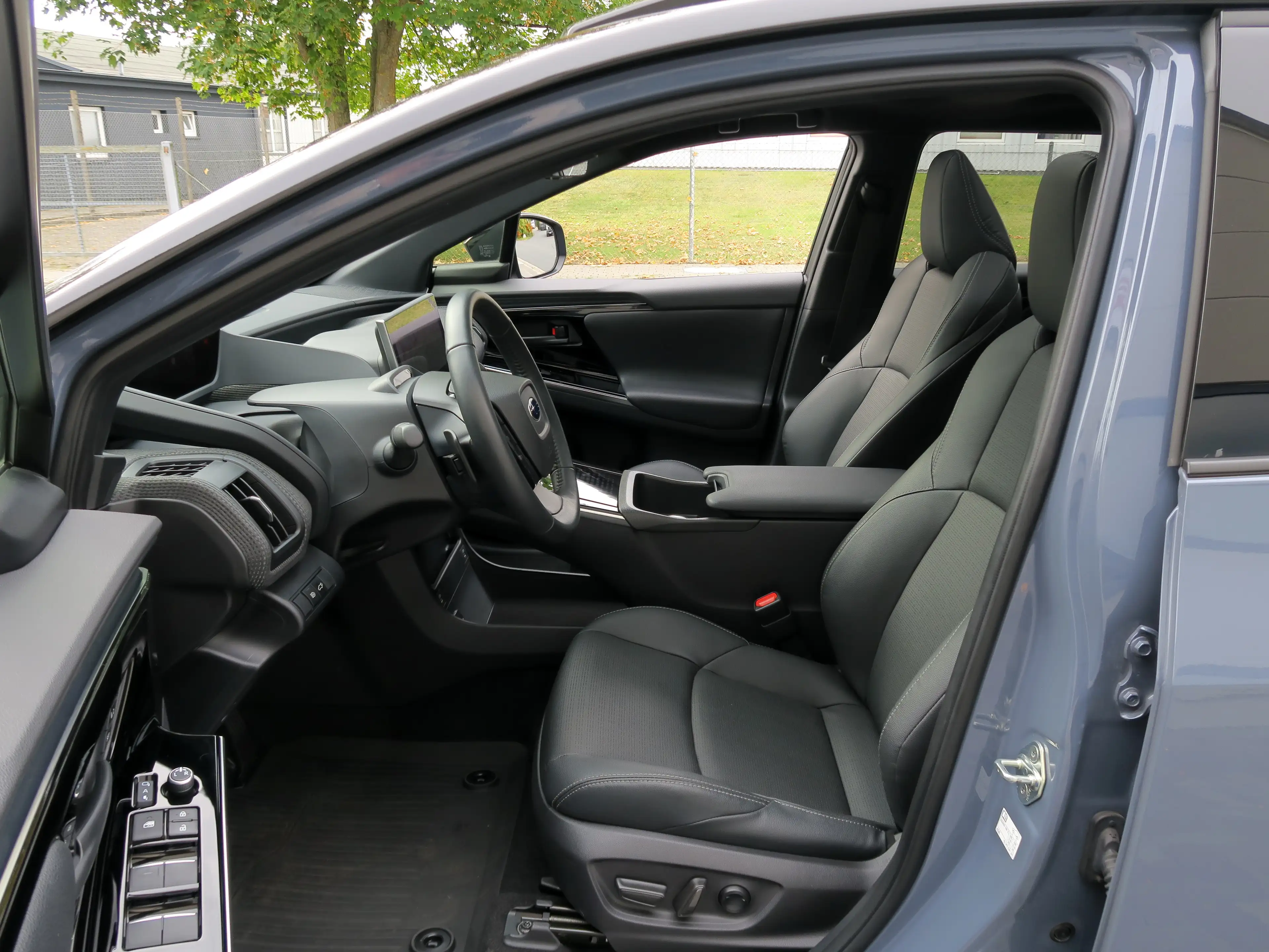 Subaru Solterra 160 kW Platinum Plus AWD Pano*Garantie 07/31*Leder*Harman/Kardon®*ACC*LED*usw. — photo 14