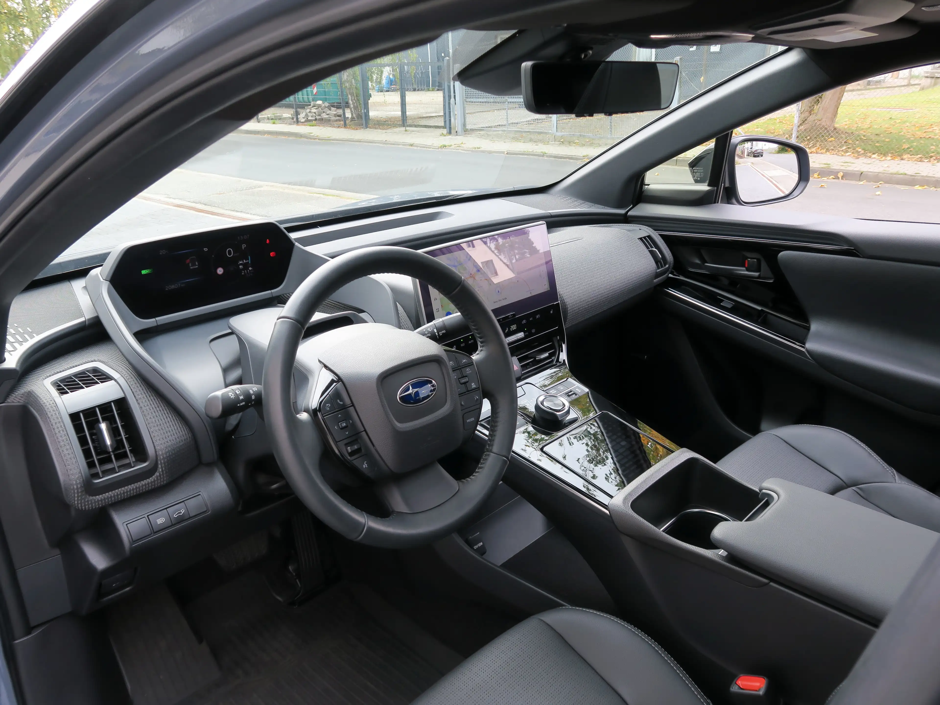 Subaru Solterra 160 kW Platinum Plus AWD Pano*Garantie 07/31*Leder*Harman/Kardon®*ACC*LED*usw. — photo 13