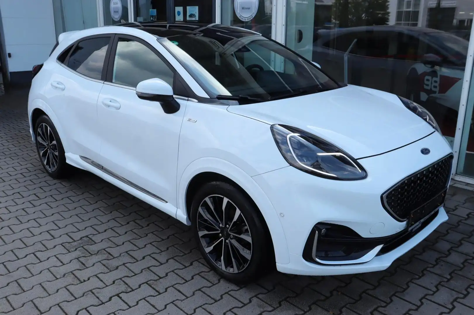 Ford Puma ST-Line Vignale 1.0 EcoB. MHEV ACC PANO Білий - 2