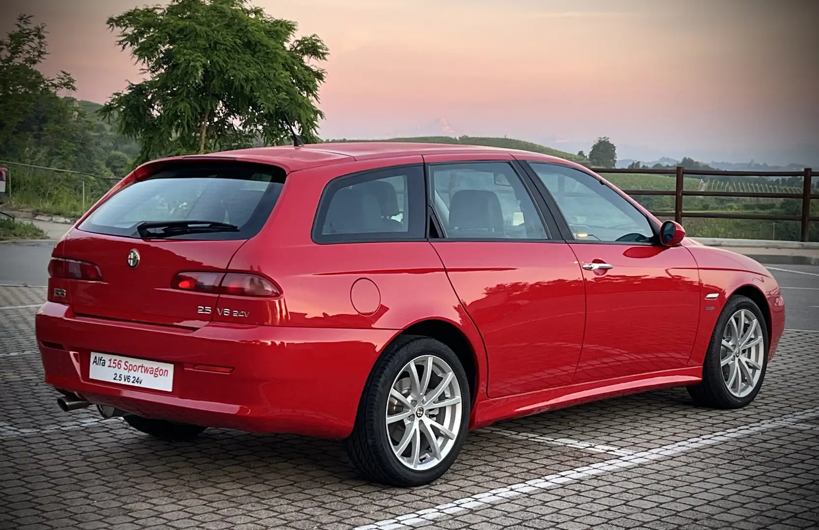Alfa Romeo 156 SW 2.5 V6 24v Distinctive - DA VETRINA! Rouge - 2