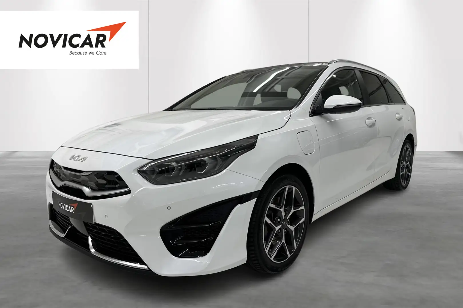 Kia Ceed SW / cee'd SW 1.6 GDi PHEV Business Line DCT + SUNROOF + 17 Inch Wit - 1