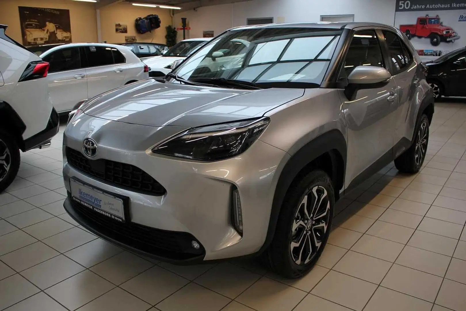 Toyota Yaris Cross Hybrid Team D Winter-Paket Smart-Connect-Paket Silber - 1