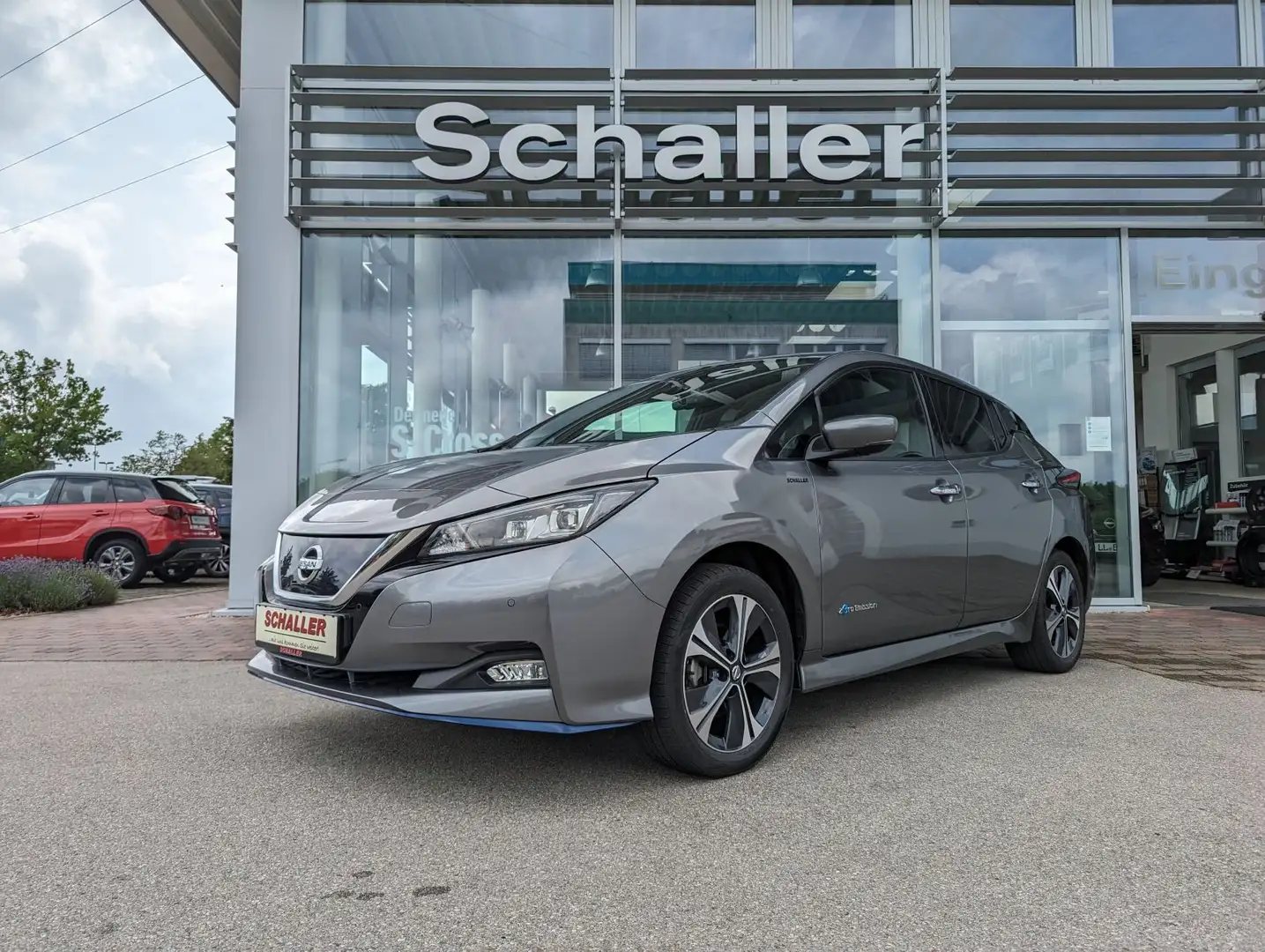 Nissan Leaf 39 kWh N-Connecta Winterpaket LED Grau - 2