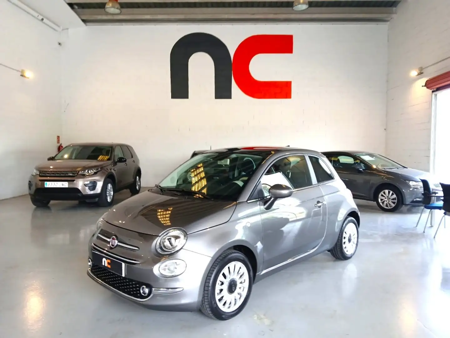 Fiat 500 1.0 Hybrid Dolcevita 52kW Grijs - 1