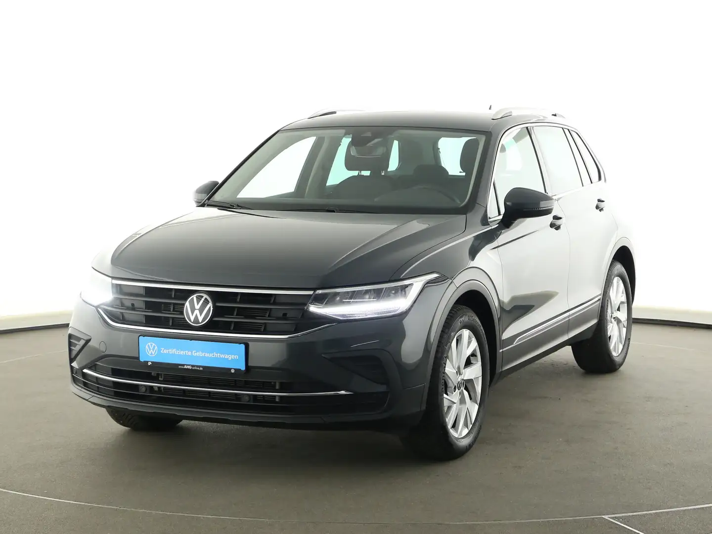 Volkswagen Tiguan 1.5 TSI Move Grijs - 2