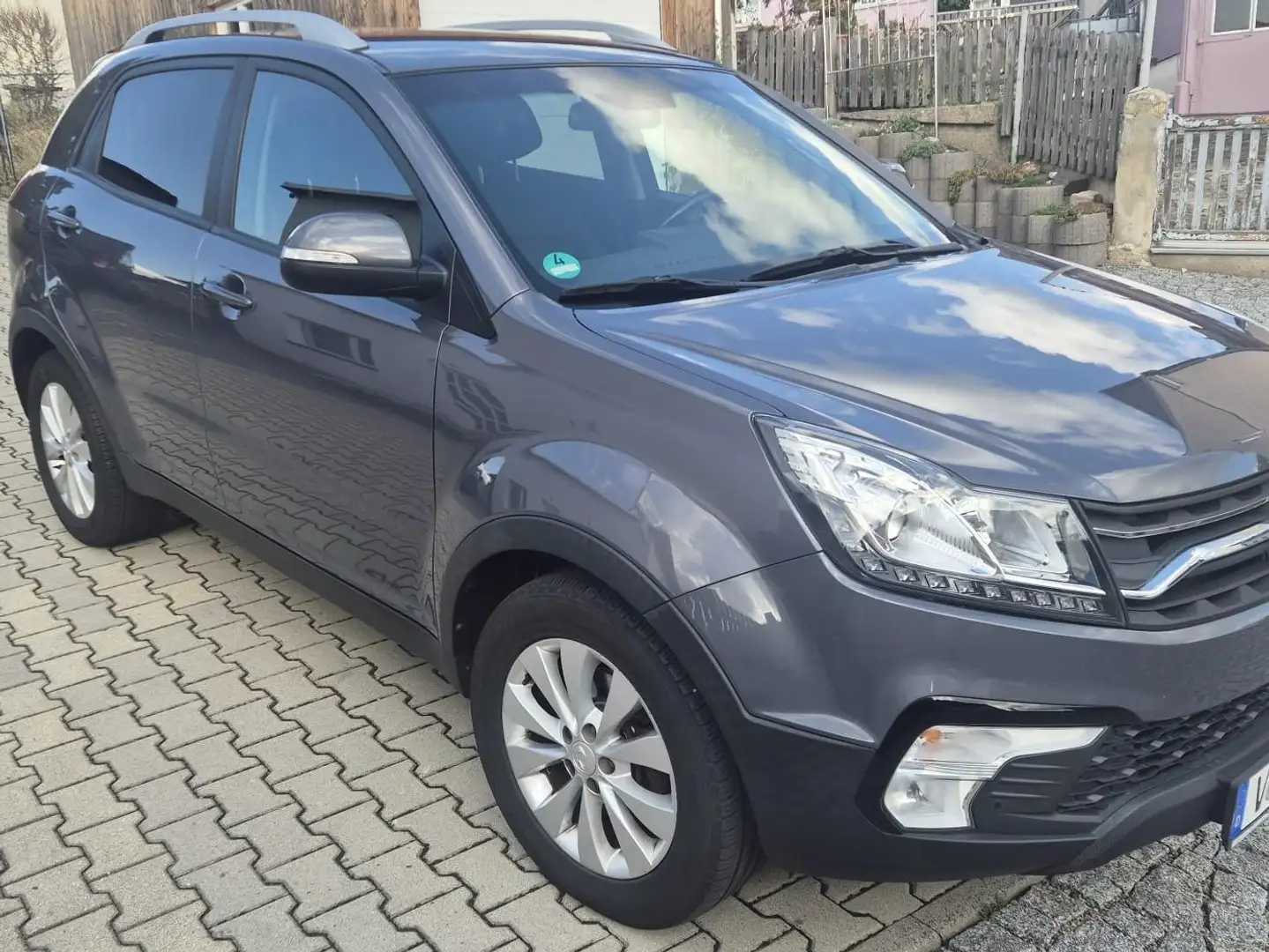 SsangYong Korando Korando 2.2 e-XDi 220 4WD Automatik Ultimate Gris - 1