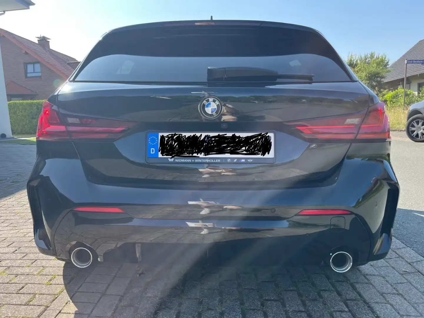 BMW 120 120d Aut. Sport Line Schwarz - 2