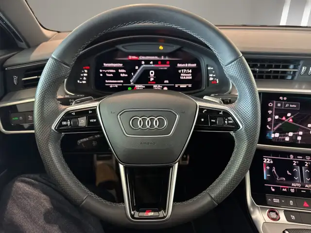 Audi S6 view 10