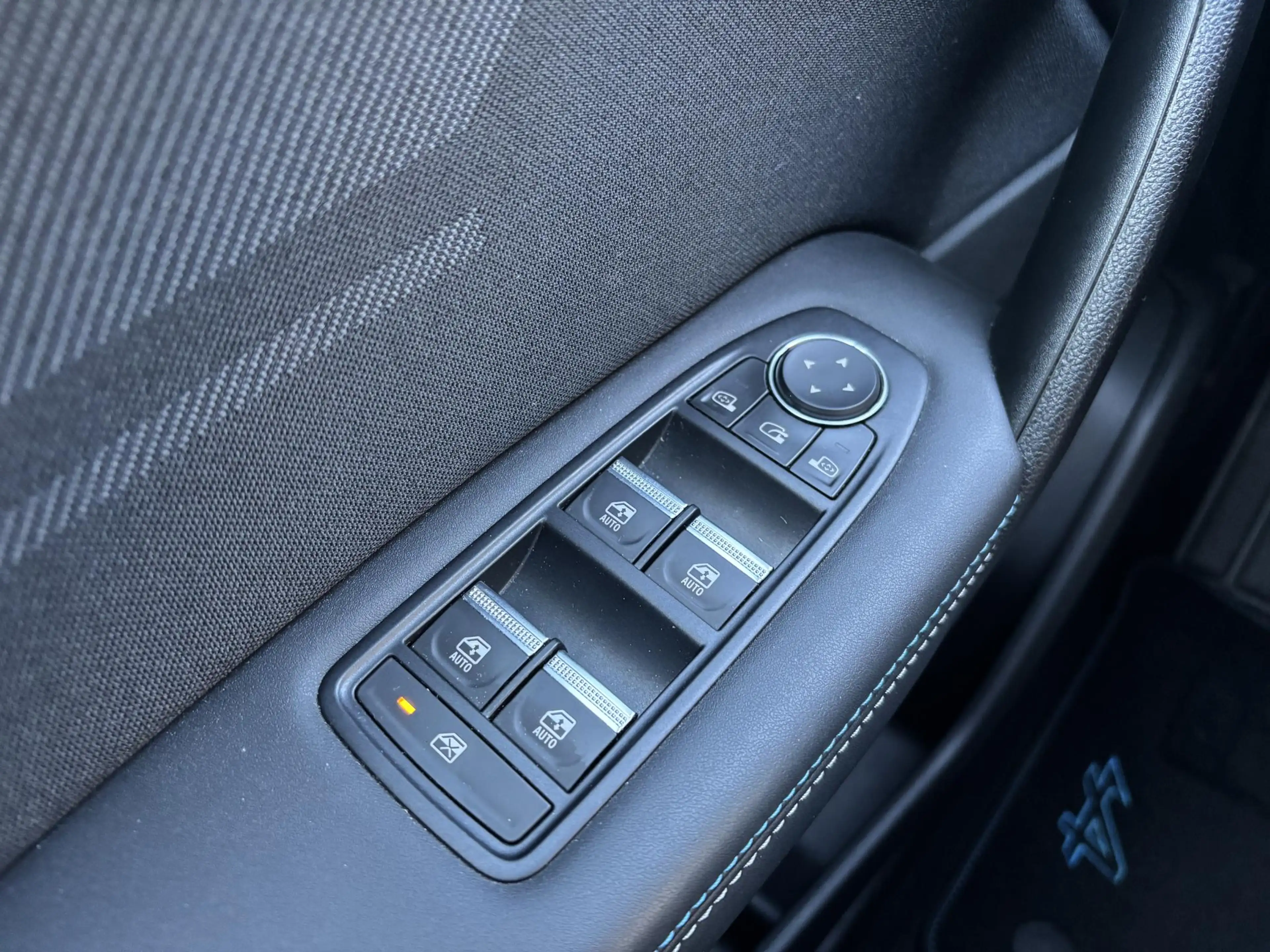 Renault Captur 1.6 E-Tech full hybrid 145 esprit Alpine l Pack Ha — photo 20