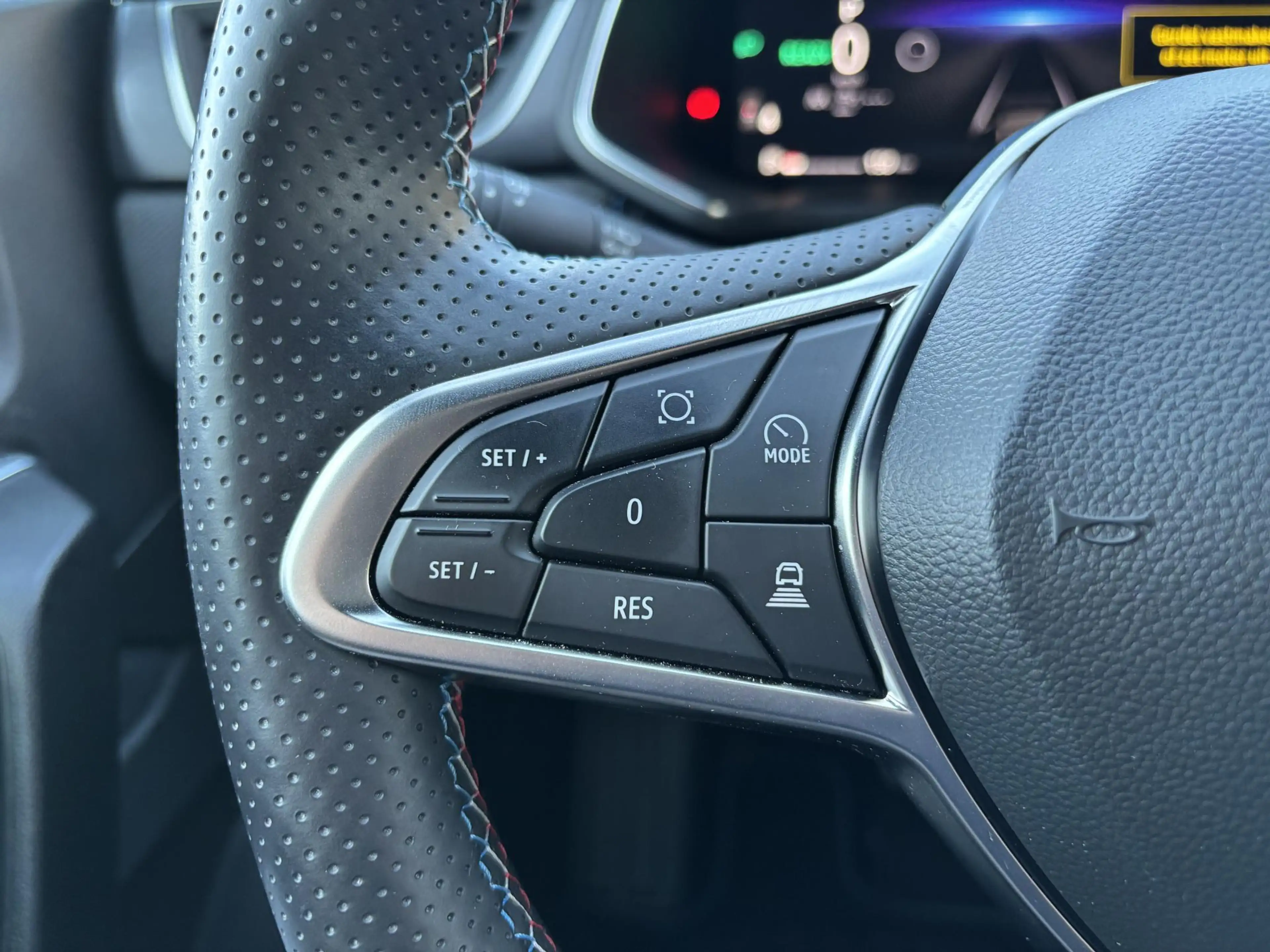 Renault Captur 1.6 E-Tech full hybrid 145 esprit Alpine l Pack Ha — photo 23