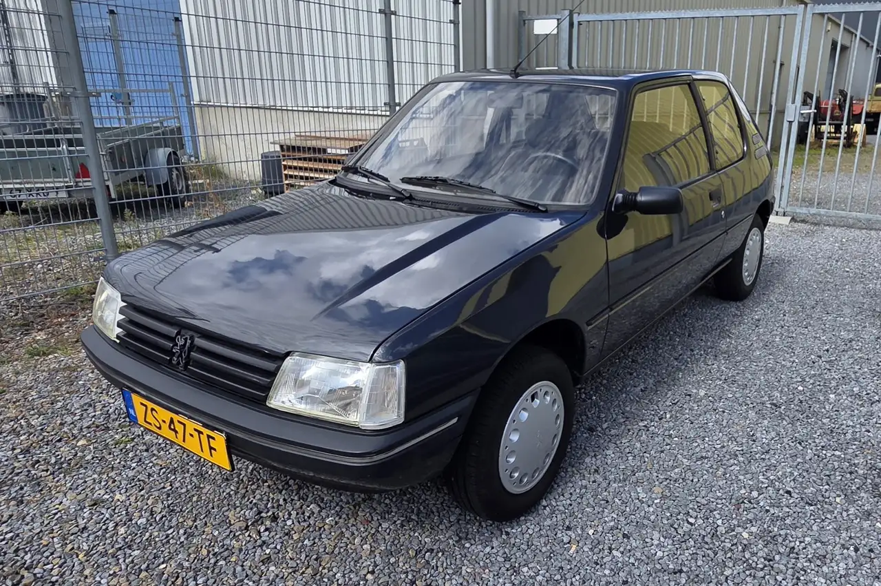 Peugeot 205 1.6 XT, foto 2