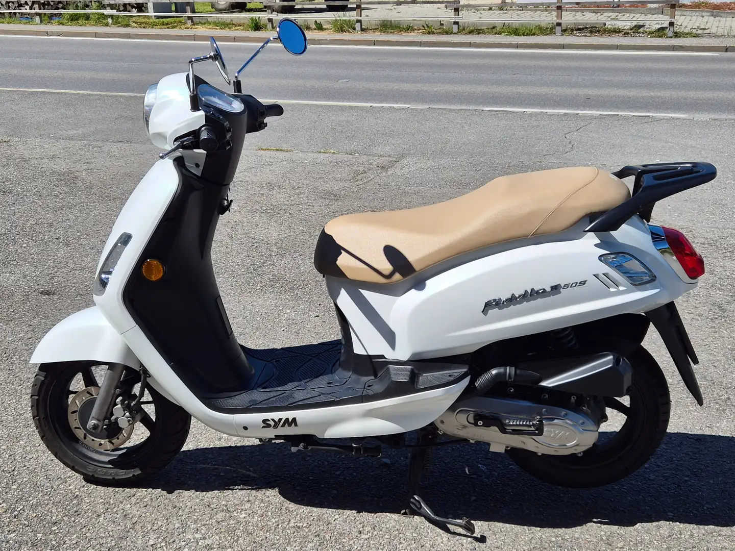 SYM Fiddle 50 II 50s Blanco - 2