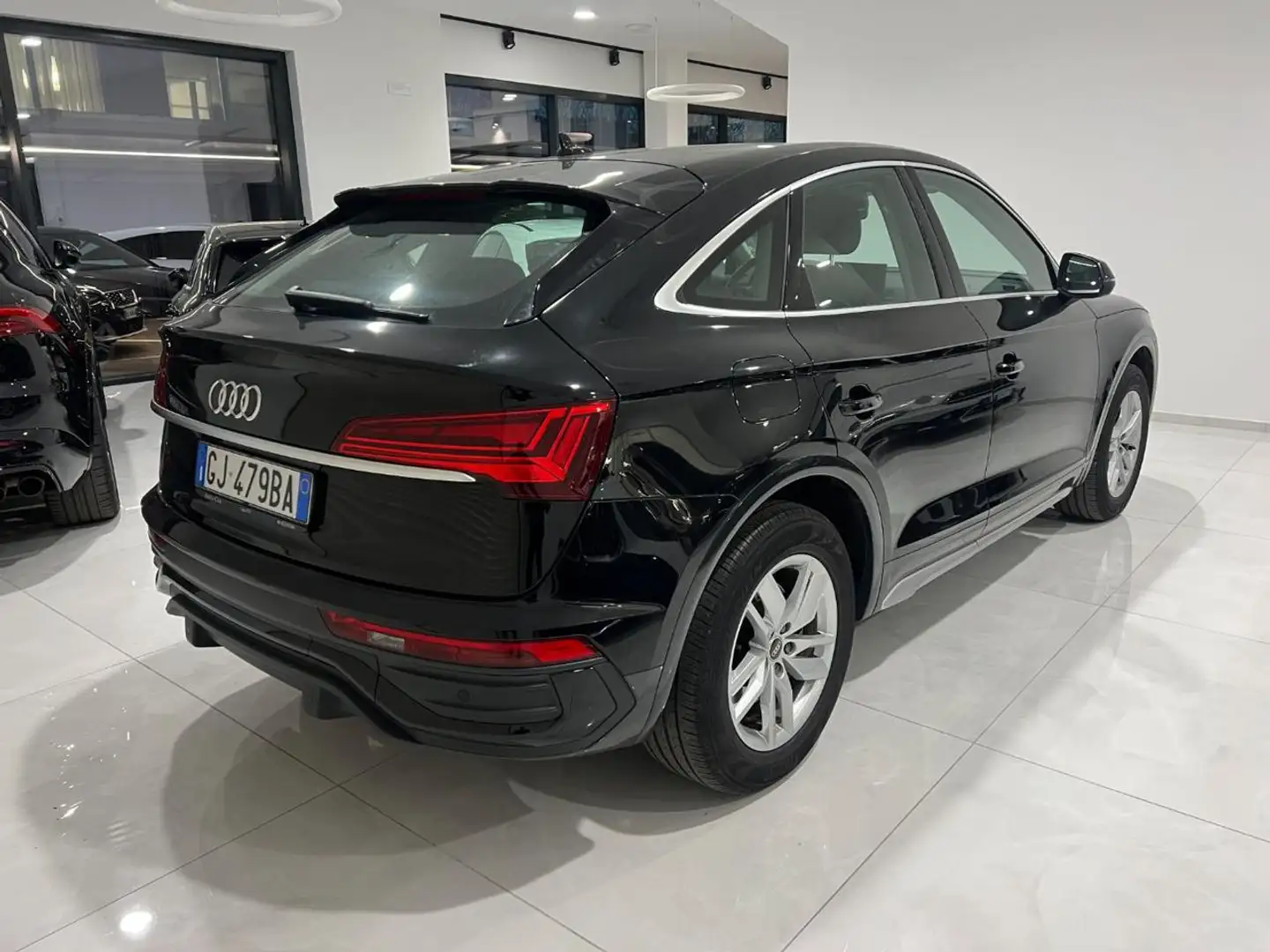 Audi Q5 35 TDI S tronic Sportback Spb Sedili Riscaldati Noir - 2