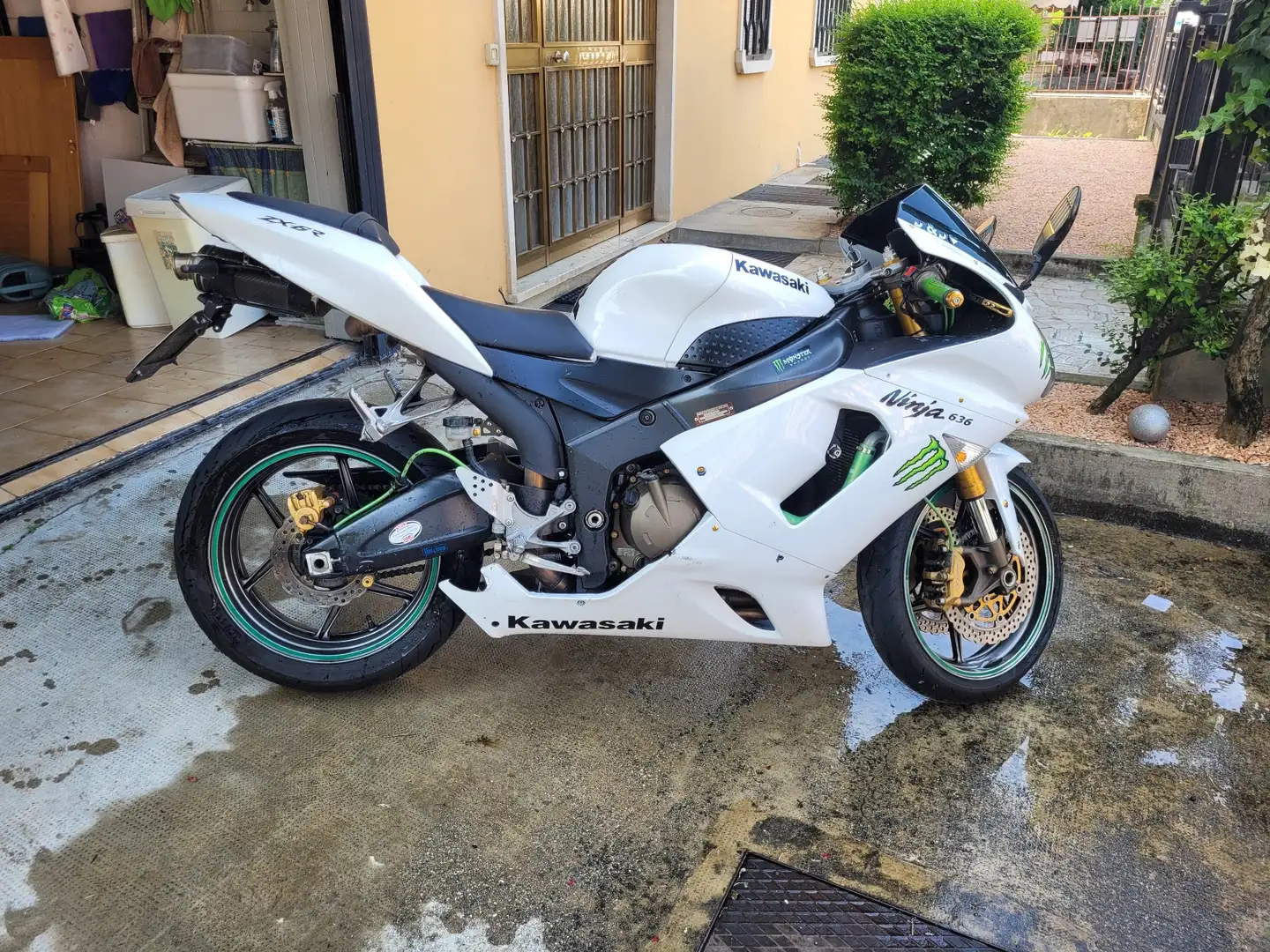 Kawasaki Ninja ZX-6R 636 r Fehér - 2