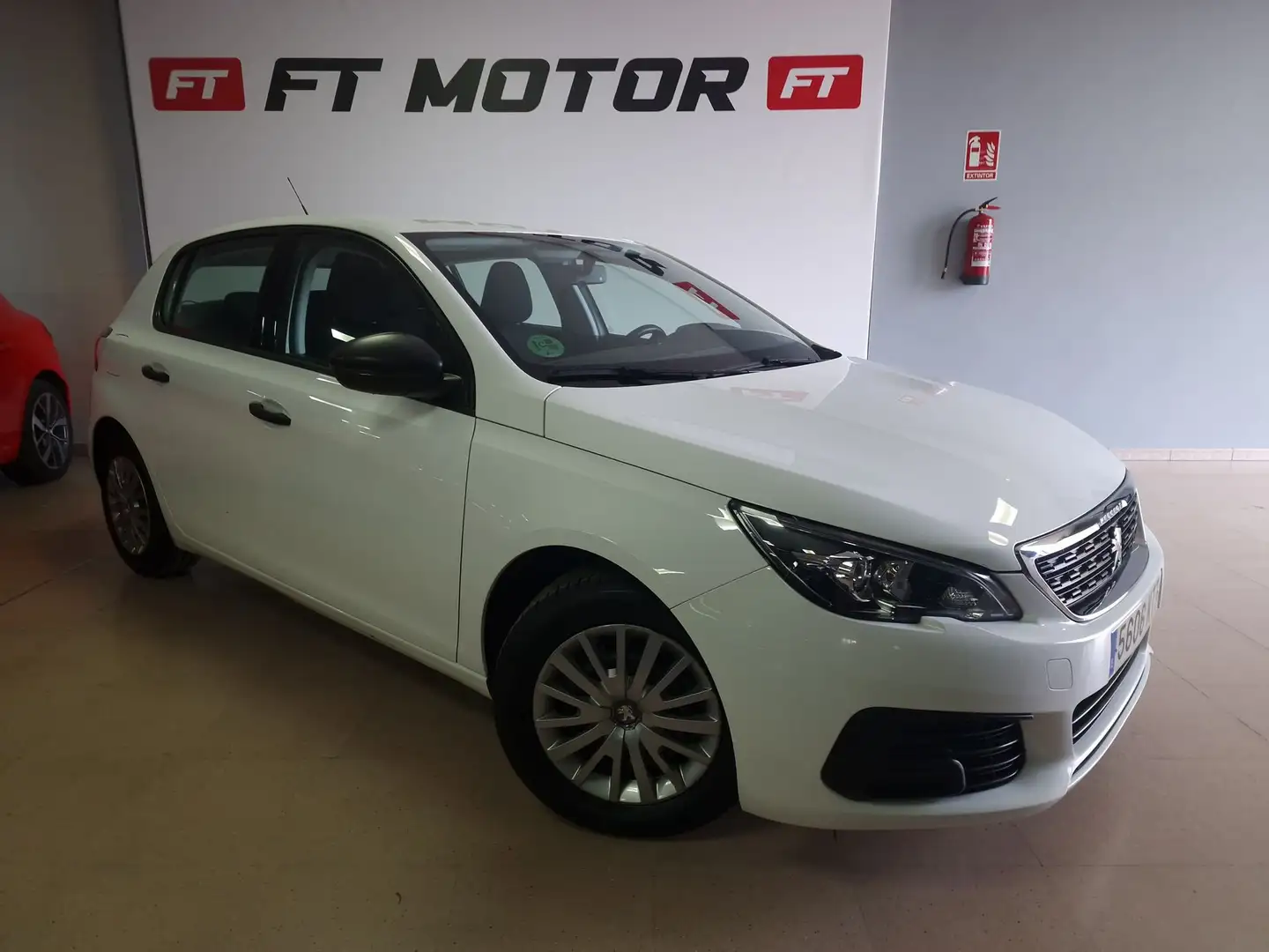 Peugeot 308 SW 1.5BlueHDi Access 100 Weiß - 1