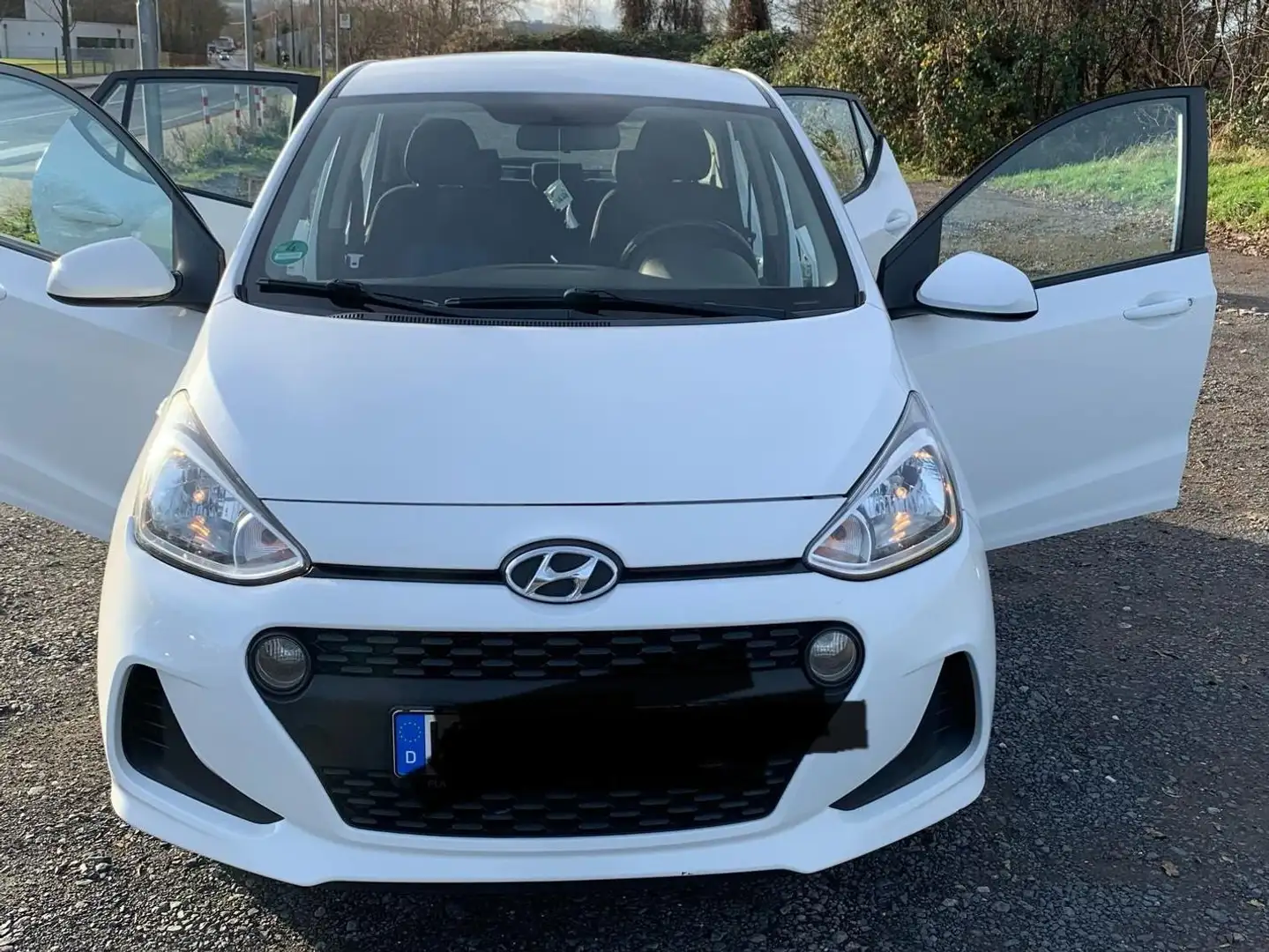 Hyundai i10 i10 1.0 GO Weiß - 2