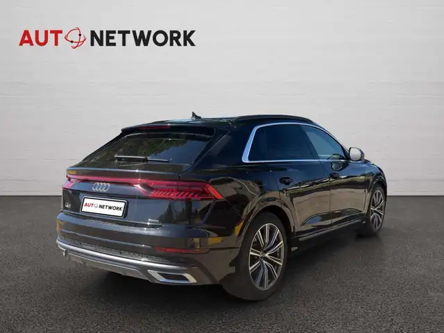 Audi Q8 view 2