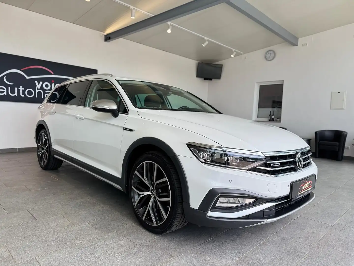 Volkswagen Passat Alltrack 2.0 TDI IQ Sthz VW-Garantie Alb - 2