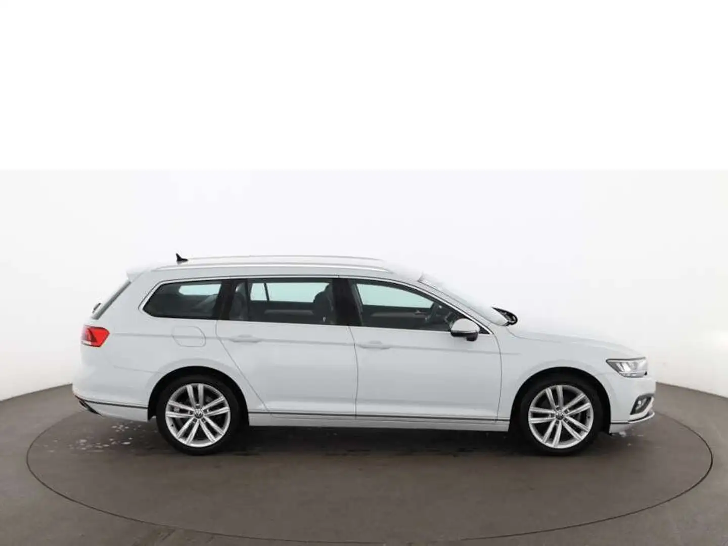 Volkswagen Passat Variant 1.5 TSI Elegance Aut LED HEAD-UP Weiß - 2