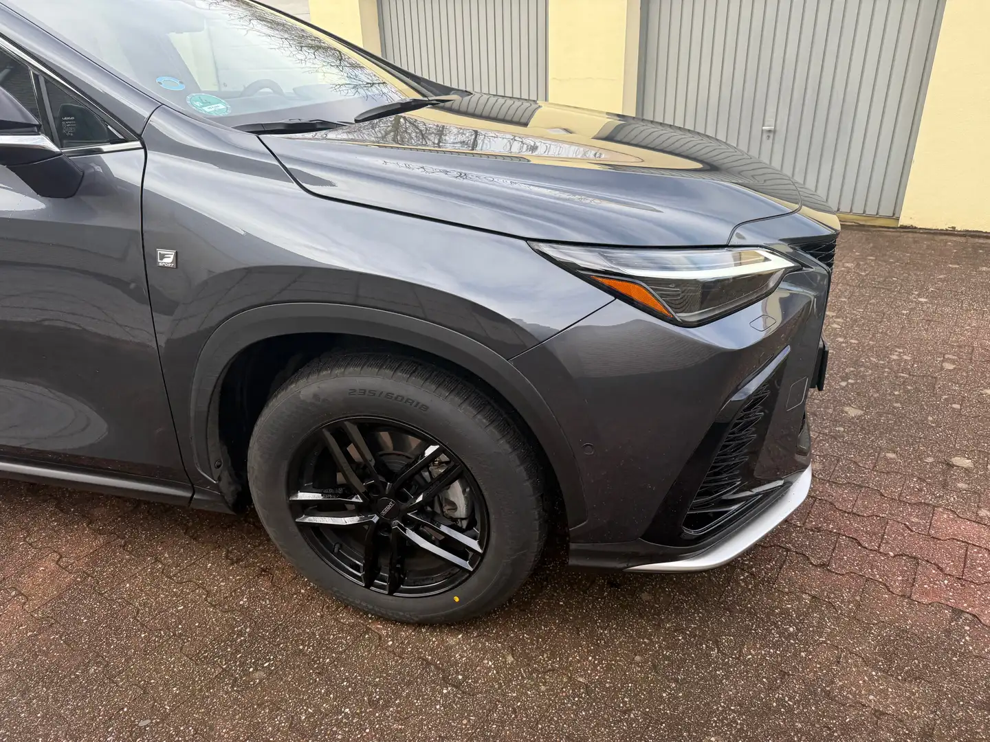 Lexus NX 350h F-Sport Gris - 1