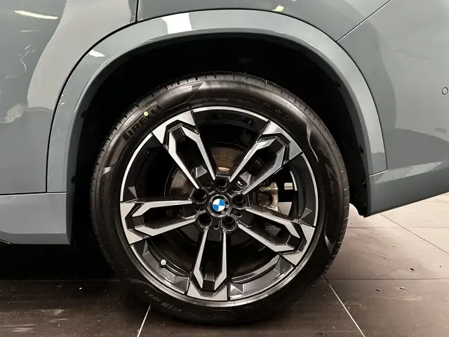 BMW X1 view 6