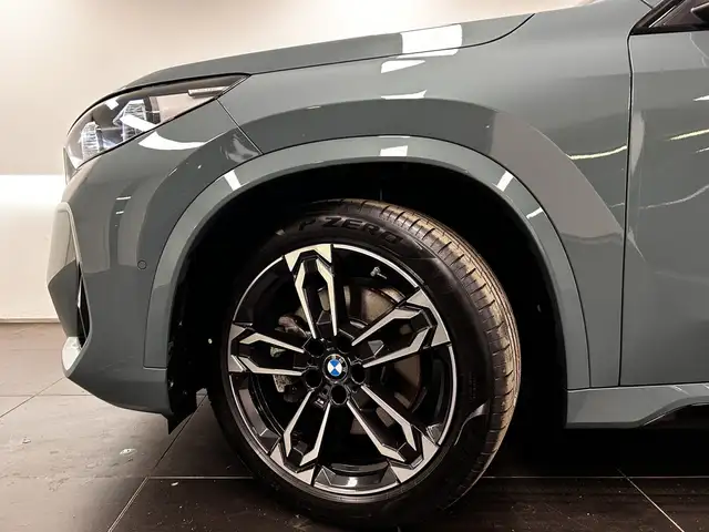 BMW X1 view 8