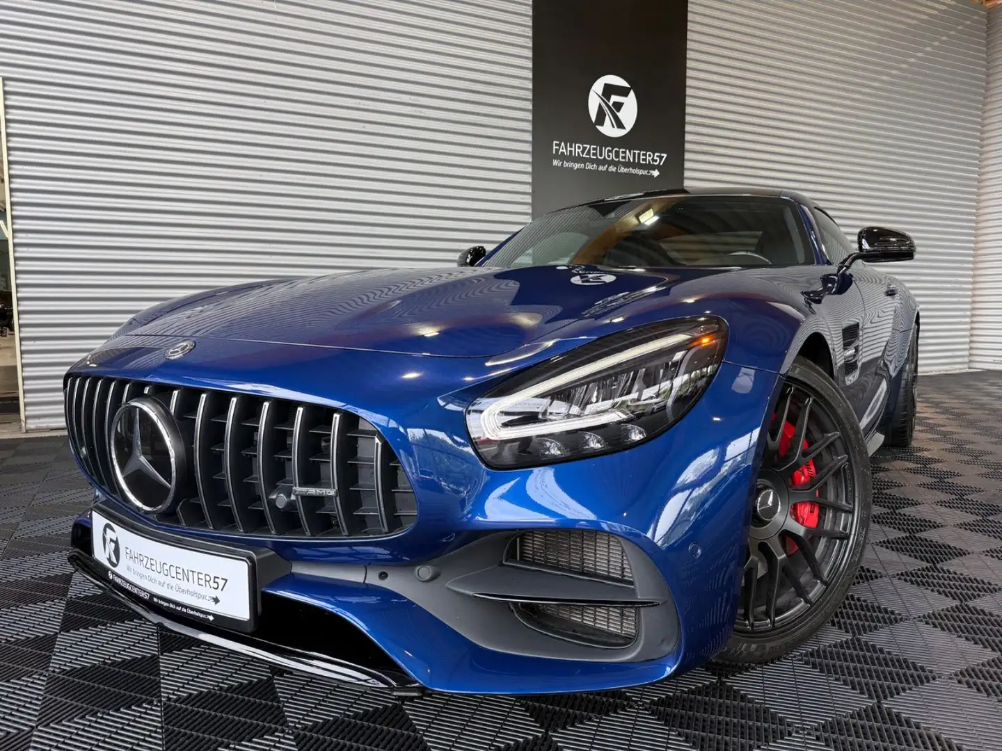 Mercedes-Benz AMG GT 4.0 V8/360°/CARPLAY/BURMESTER/ACC Bleu - 1