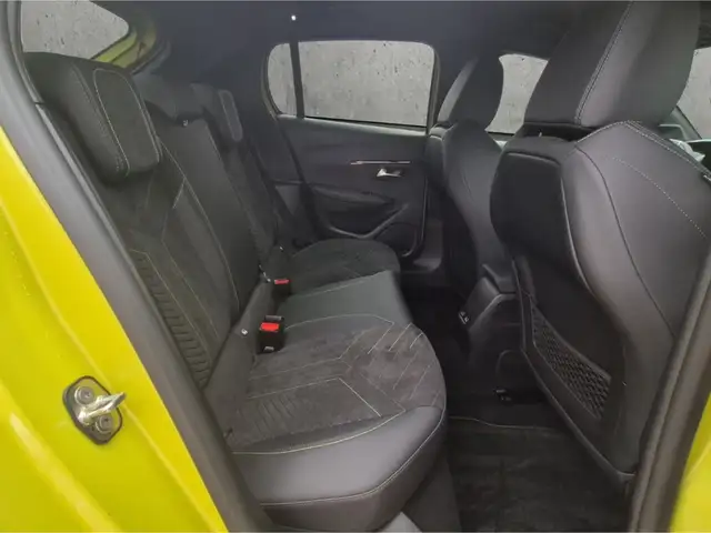 Peugeot 208 view 14