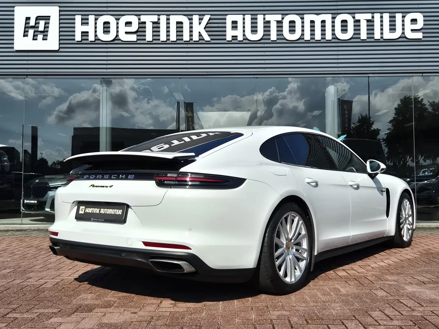 Porsche Panamera 2.9 4 E-Hybrid | Vierwielsturing | Matrix LED | 36 Wit - 2