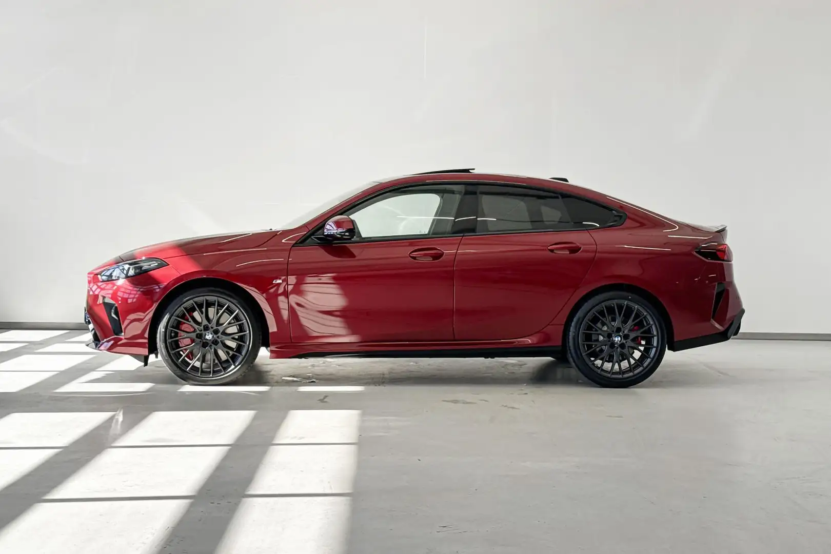 BMW 220 2 Serie Gran Coupé | M Sport Pro | Premium Pack | Rood - 2