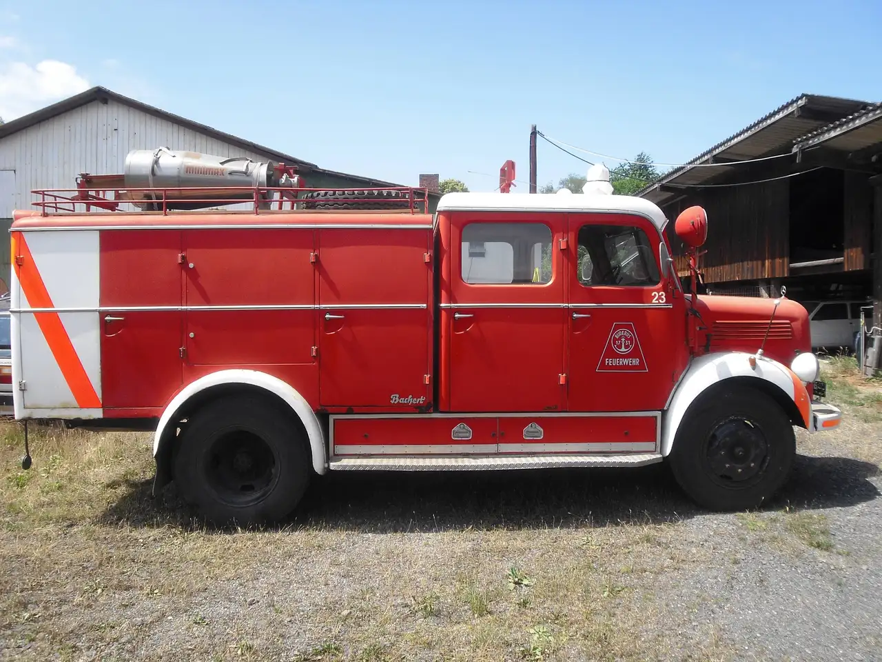 Mercedes-Benz Langhauber Feuerwehr Löschfahrzeug, foto 3
