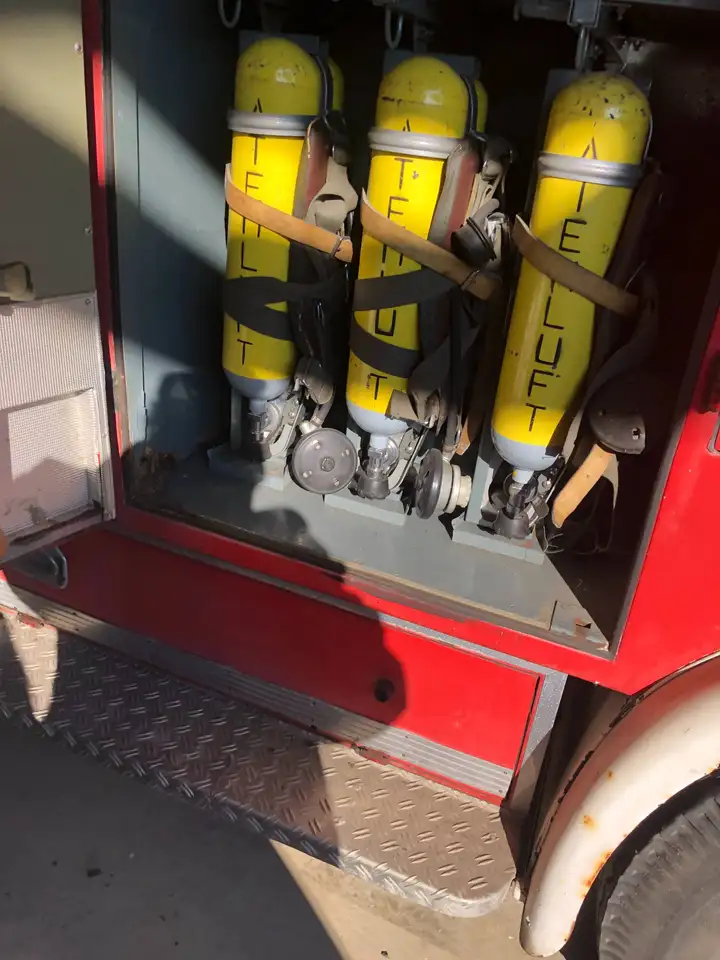 Mercedes-Benz Langhauber Feuerwehr Löschfahrzeug, foto 12