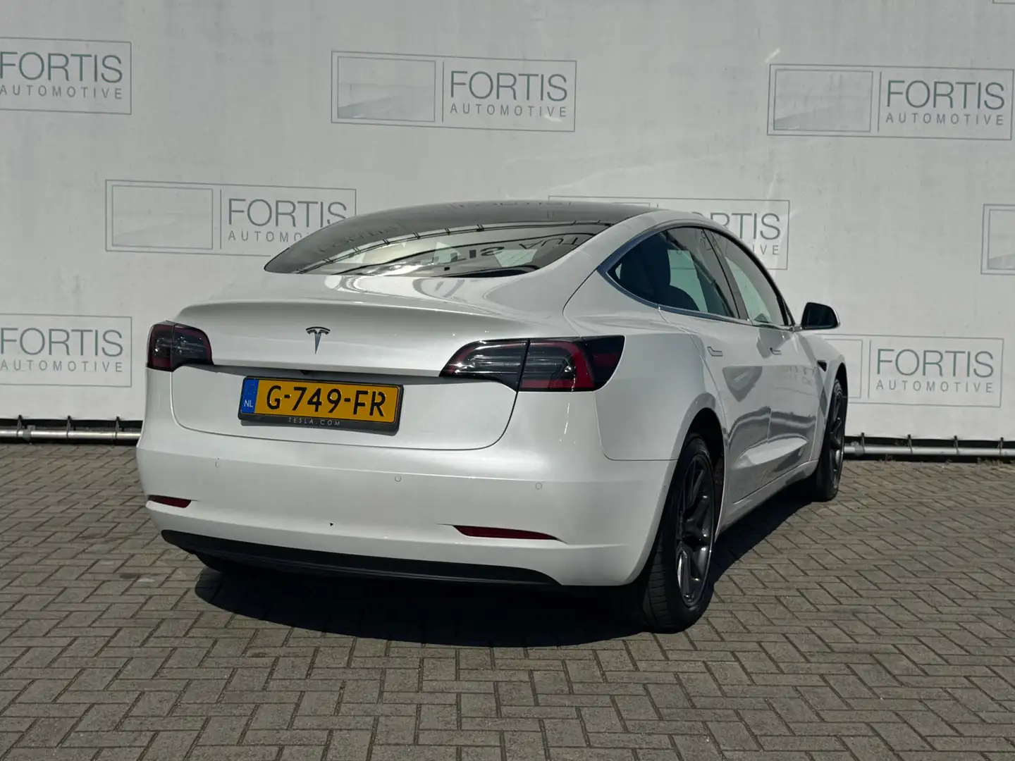 Tesla Model 3 Standard RWD Plus 60 kWh |NL AUTO | CAMERA | LEDER Wit - 2