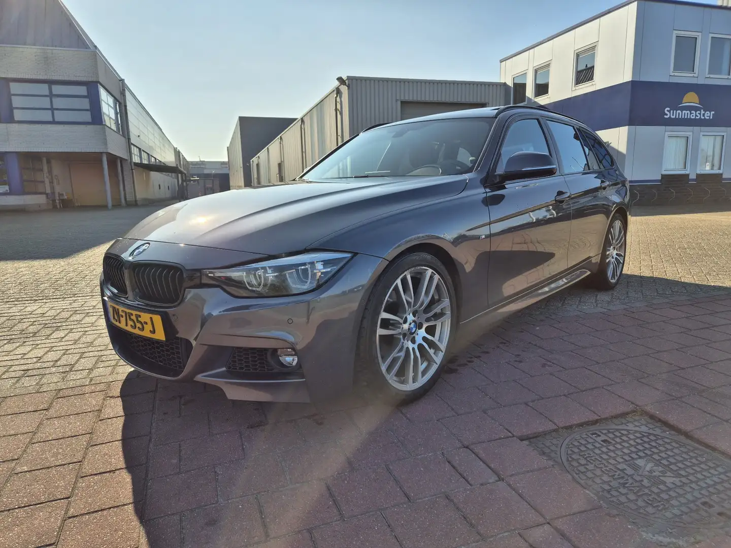 BMW 318 M Sport Touring Grijs - 1