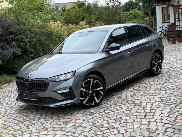 Skoda Scala 1.5 DSG Monte Carlo / Matrix / Pano / AHK