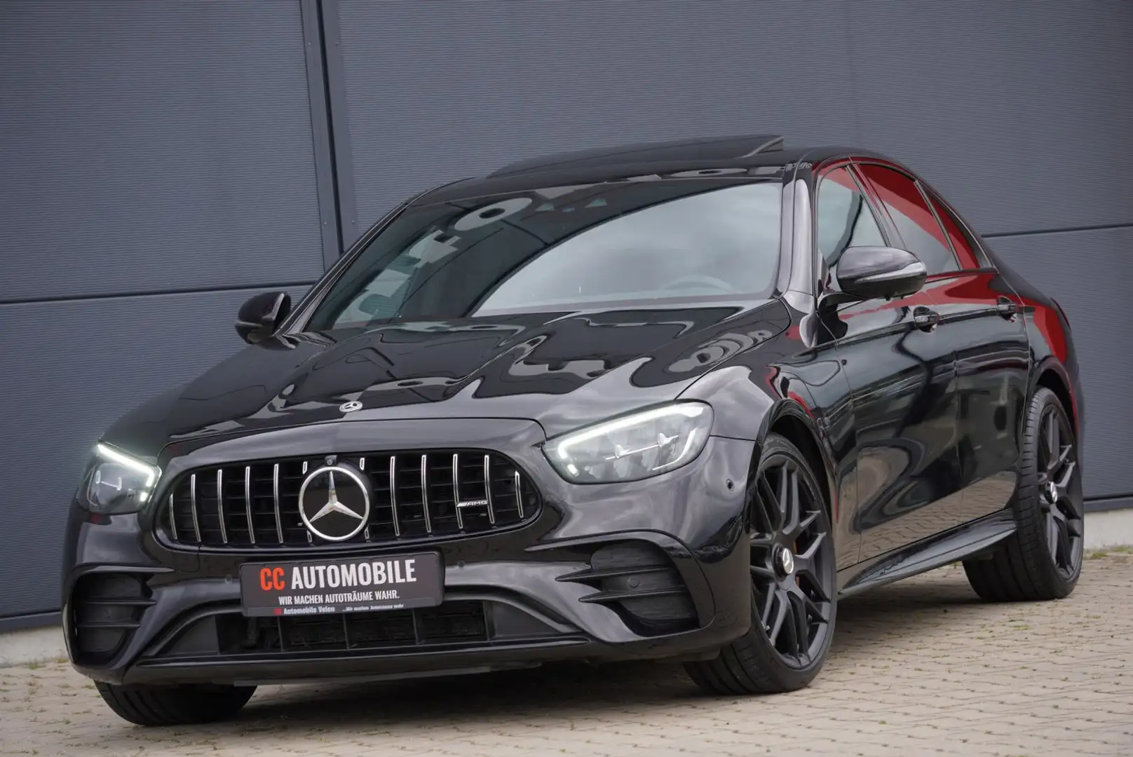 Mercedes-Benz E 53 AMG 4Matic+360°+Standhzg+20Zoll+Schiebedach Schwarz - 2