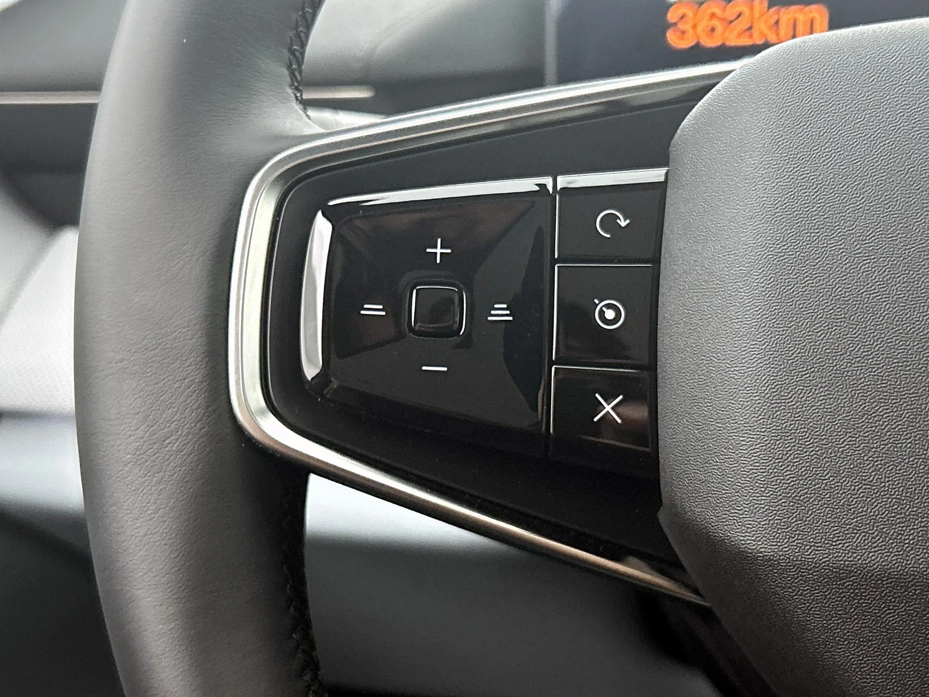 Polestar 4 Long Range Single Motor 100 kW | Plus Pack | — photo 6