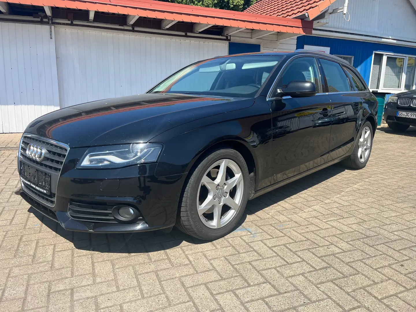 Audi A4 Avant 2.0 TDI, 143 PS, 2. Hand, ZR neu, ALU, AC Schwarz - 1