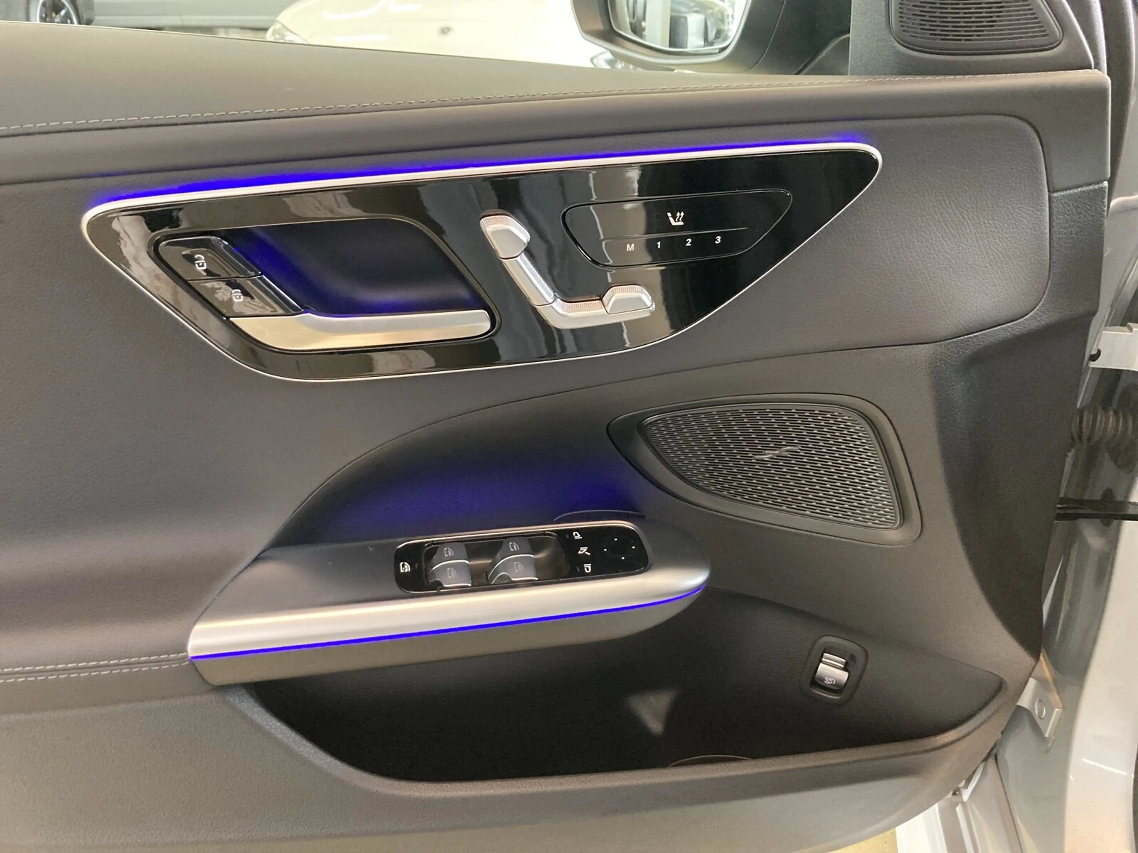 Mercedes-Benz C 200 C 200 T AMG 360 Cam Spur Totwinkel AHK DigiLight — photo 11