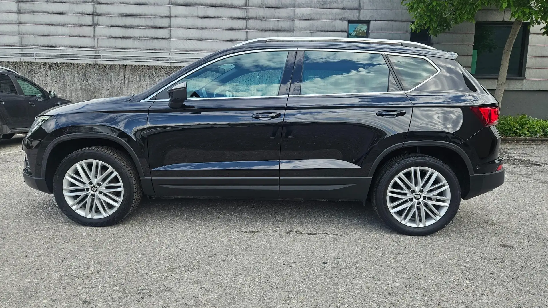 SEAT Ateca 1,4 Xcellence ACT 4WD TSI, AHK+8Fach +Garantie Noir - 1